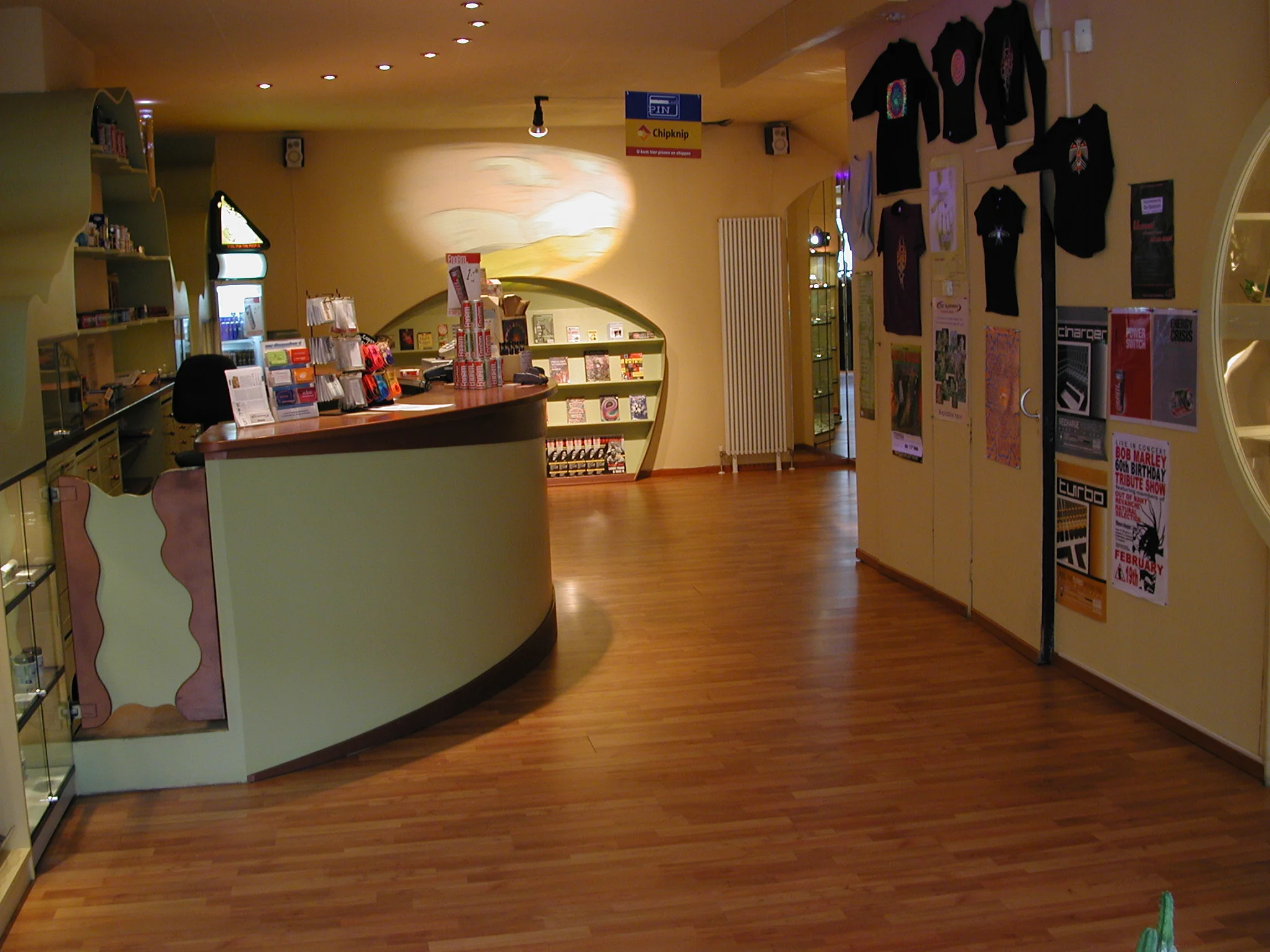 De Sjamaan Smartshop Nijmegen 2001